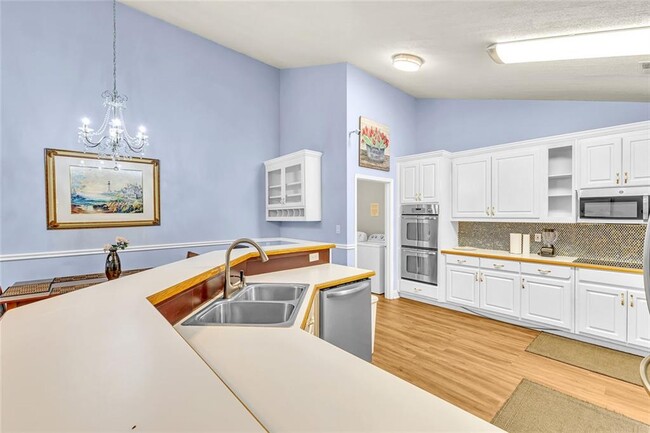 Photo - 5575 Milam Rd