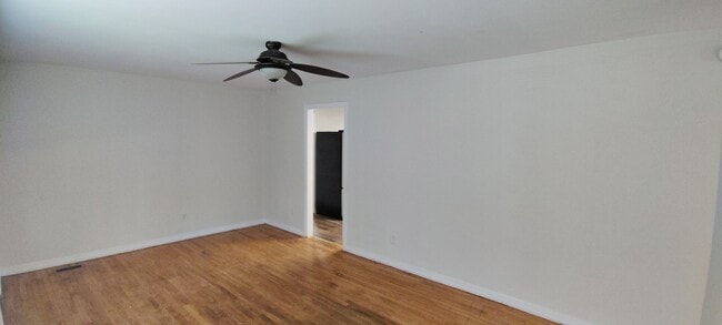 Photo - 1019 28th St SE