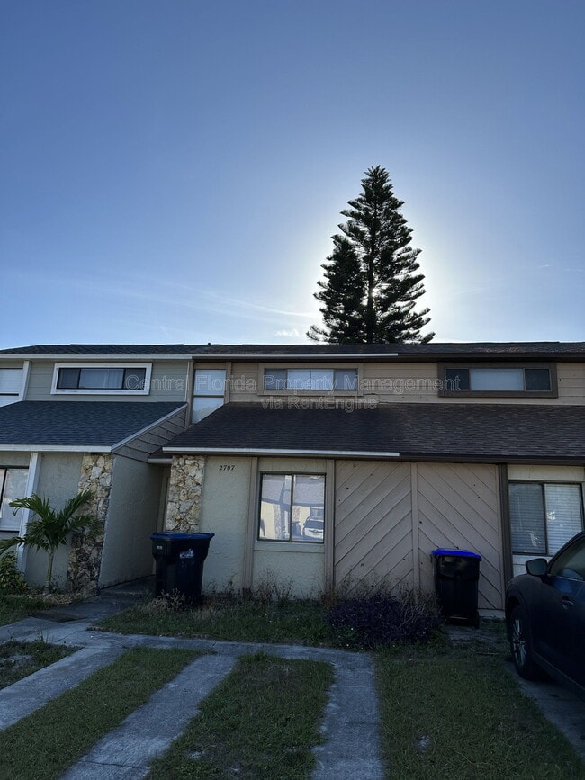 Photo - 2707 Hunt Club Ln