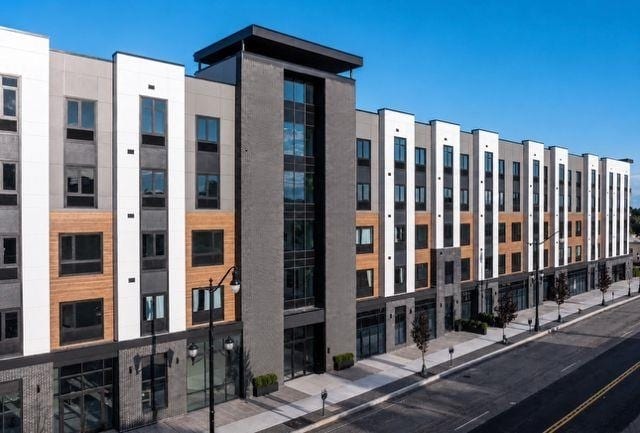 Building Photo - 100 Washington Ave Unit 505