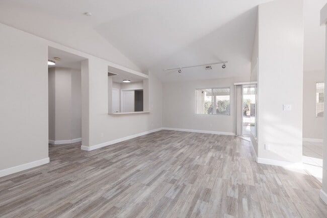 Photo - 3-bedroom, 2-bathroom home with a double c...