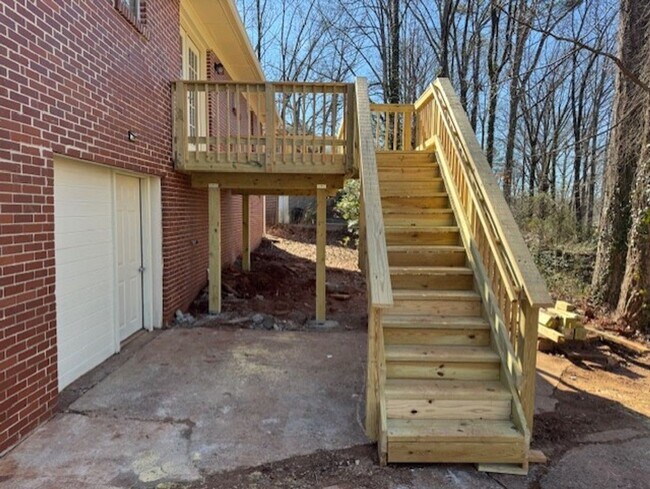 Photo - Back on the market!