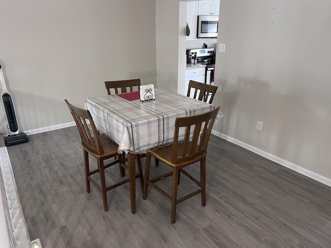 Photo - 14856 Swallow Ct