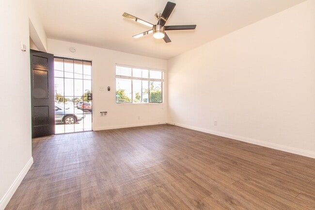 Photo - Charming 1 Bedroom / 1 Bath Apartment in Kensington w/ Garage Unit 4205