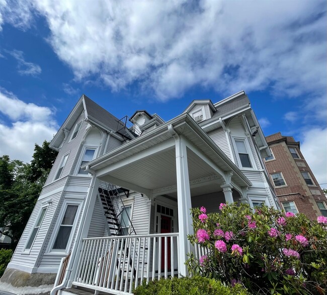 Photo - 14 Chestnut St Unit 3