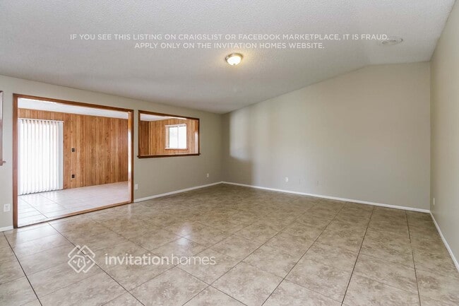 Photo - 6943 W Hubbell St