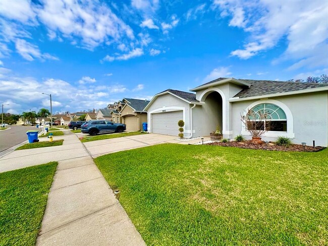 Building Photo - 30643 Tremont Dr