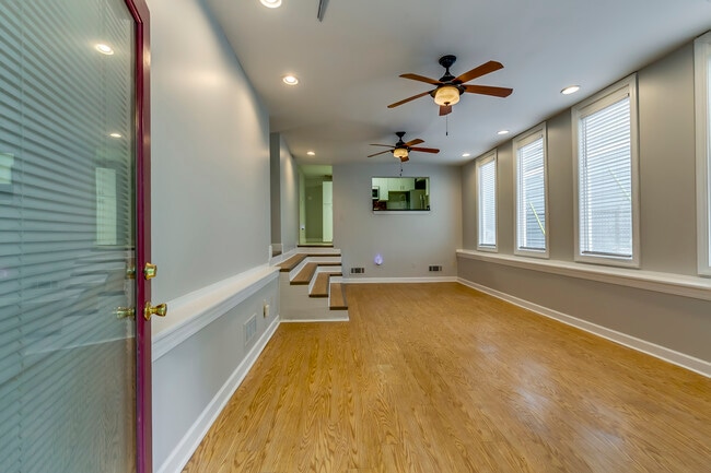 Photo - 523 Boulevard SE