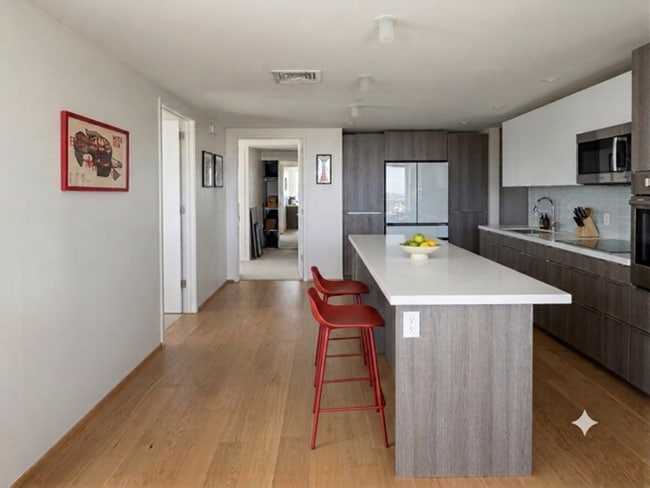 Photo - 3 bedroom unit at SYMPHONY HONOLULU!