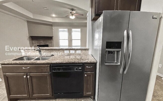 Photo - 6214 Oxford Lake Dr