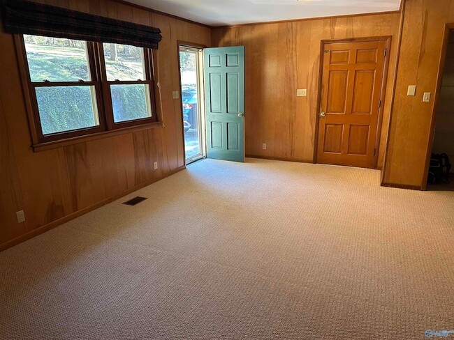 Photo - 102 Jones Valley Dr SE