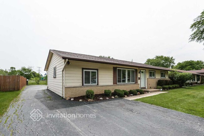 Photo - 137 Shadywood Ln