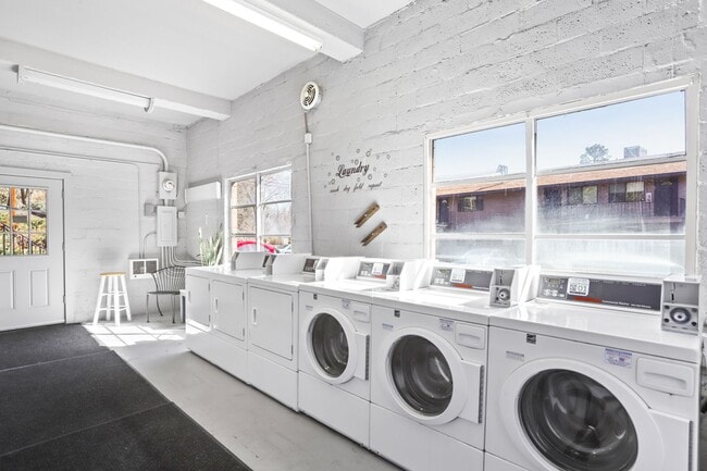 Photo - 1 Bed/1 Bath with River Views! Riviera Ridge Apartments Unit 4