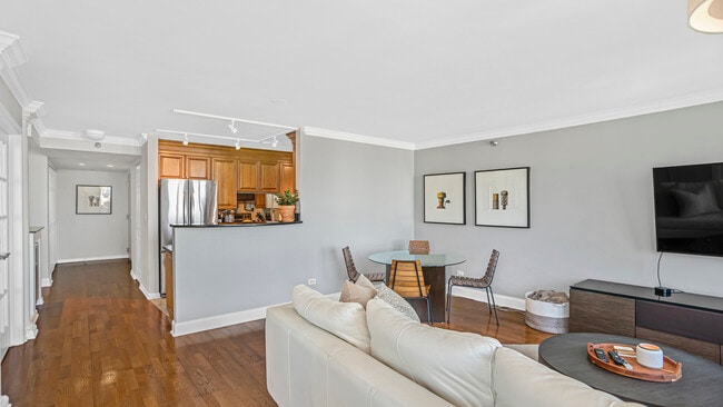 Photo - 345 N La Salle Dr Unit 4302