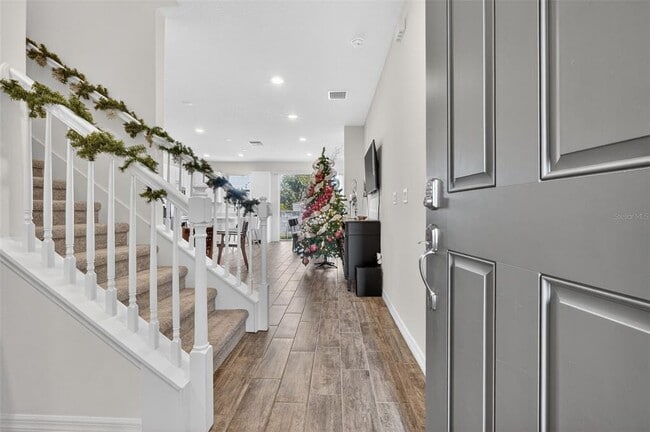 Photo - 1325 Stockwell Ave