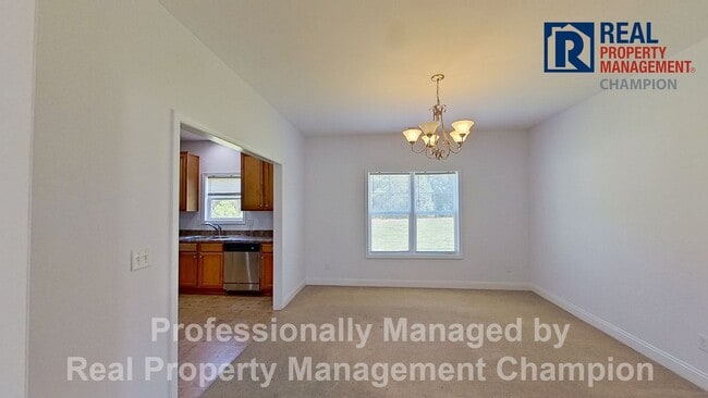Photo - Large Home Near Camp Lejuene and Stone Bay