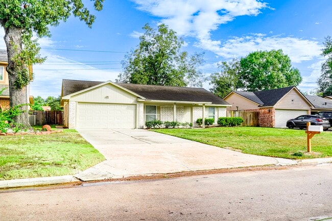 Photo - 19414 Leafwood Ln