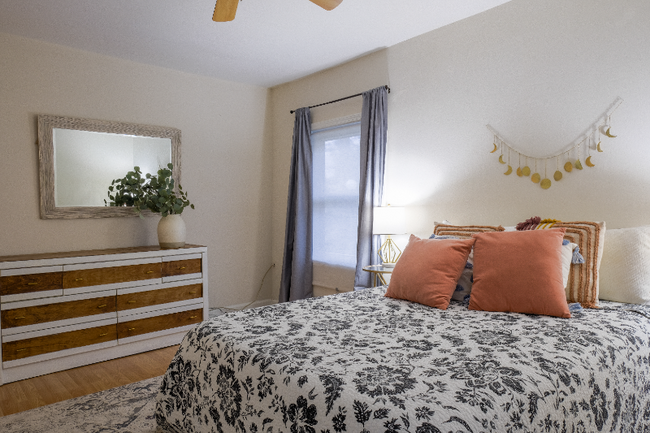 Photo - 101 Ardmore Pl NW Condo Unit 1