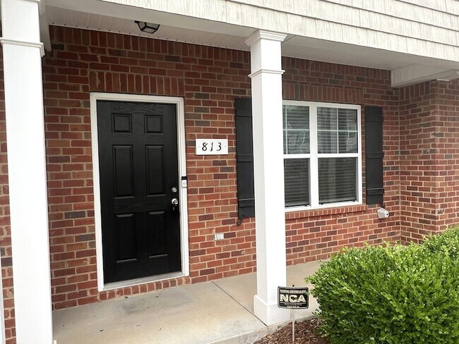 Photo - 813 Vigilant Dr