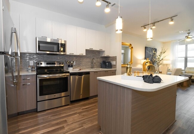 Photo - 1105 Town Brookhaven Apartments