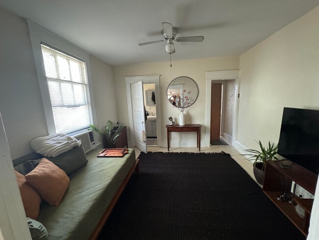 Photo - 215 S Howard Ave Unit C