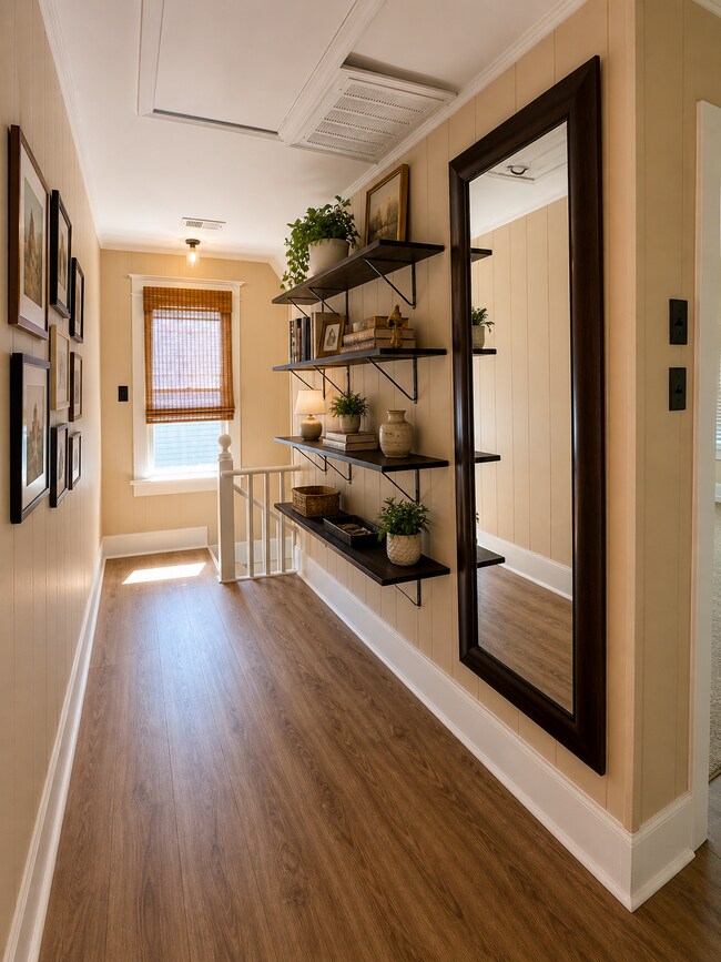 Photo - 2020 Linden Ave