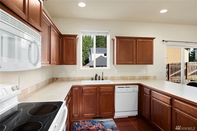Photo - 4532 NE 10th St