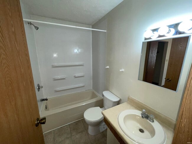 Photo - 2309 S Burberry Ln