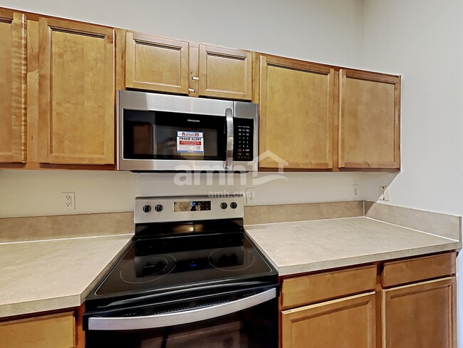 Photo - 10008 Lancashire Dr