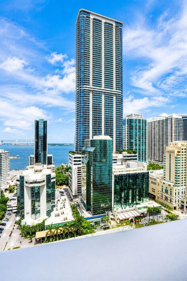 Photo - 1010 Brickell Ave Unit 2402