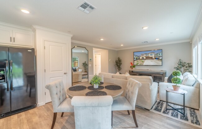 Photo - 438 Miwok Ln