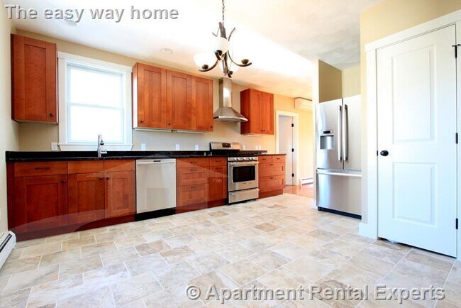 Photo - 119 Central St