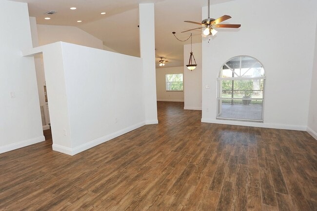 Photo - ANNUAL RENTAL: 3 Bedroom Single Family Home in North Naples