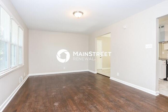 Photo - 4 Bedroom Pet-Friendly Home in ATLANTA, GA with Main Street Renewal
