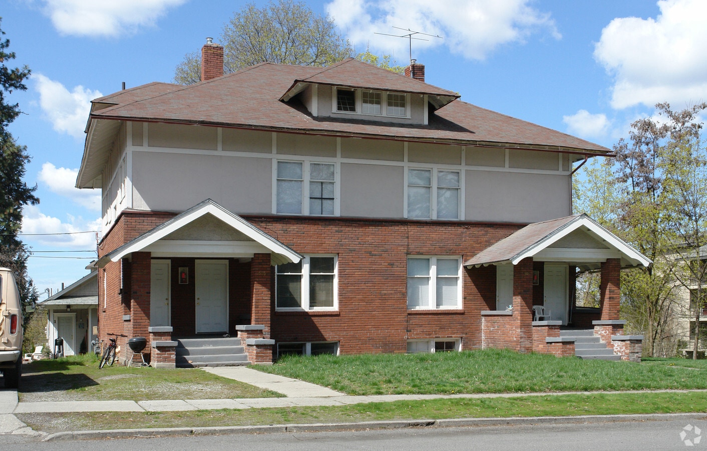 Cedar Street Apartments (602 - 618 S Cedar) - Cedar Street Apartments (602 - 618 S Cedar)
