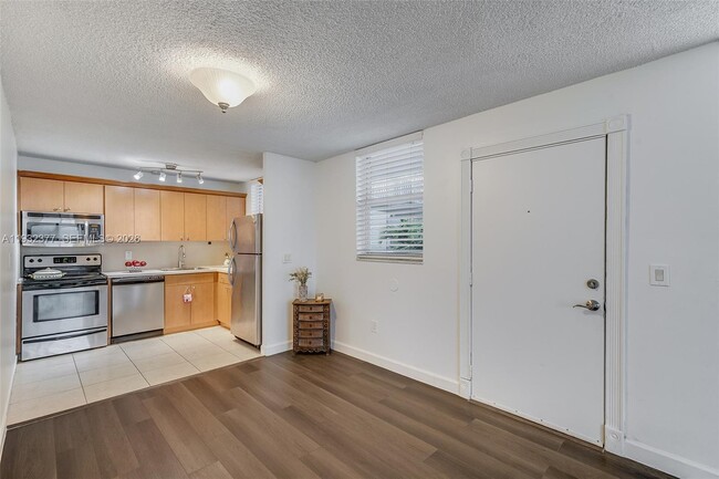 Photo - 1801 S Treasure Dr Unit 417