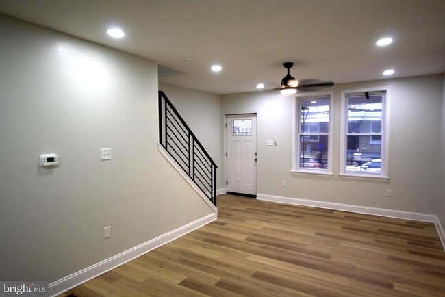 Building Photo - 5860 Osage Ave