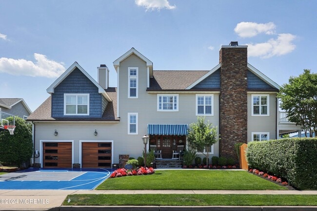 Photo - 301 16th Ave