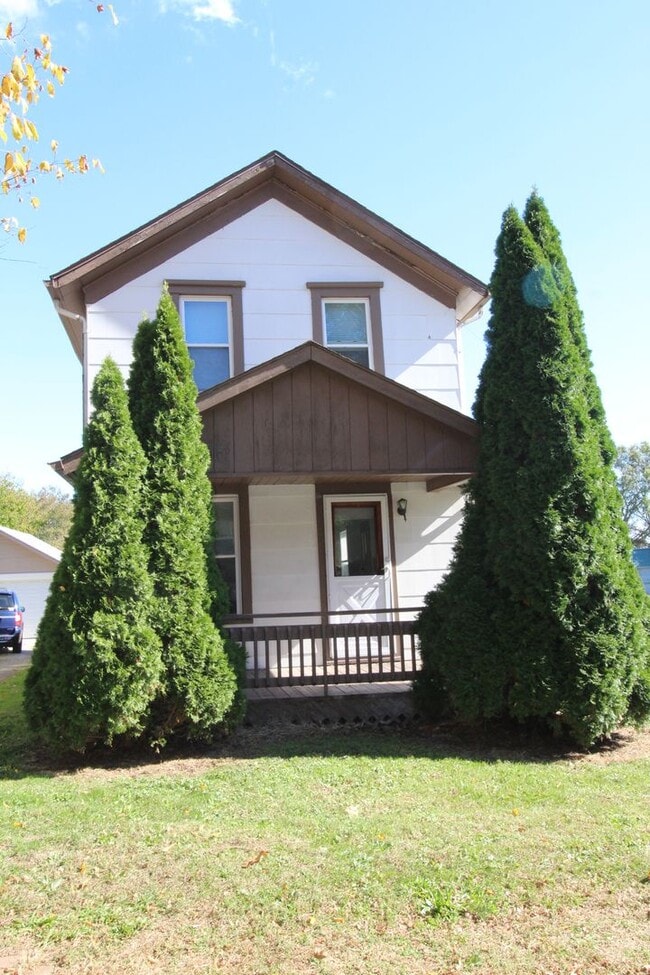 Building Photo - 602 Stibbs St