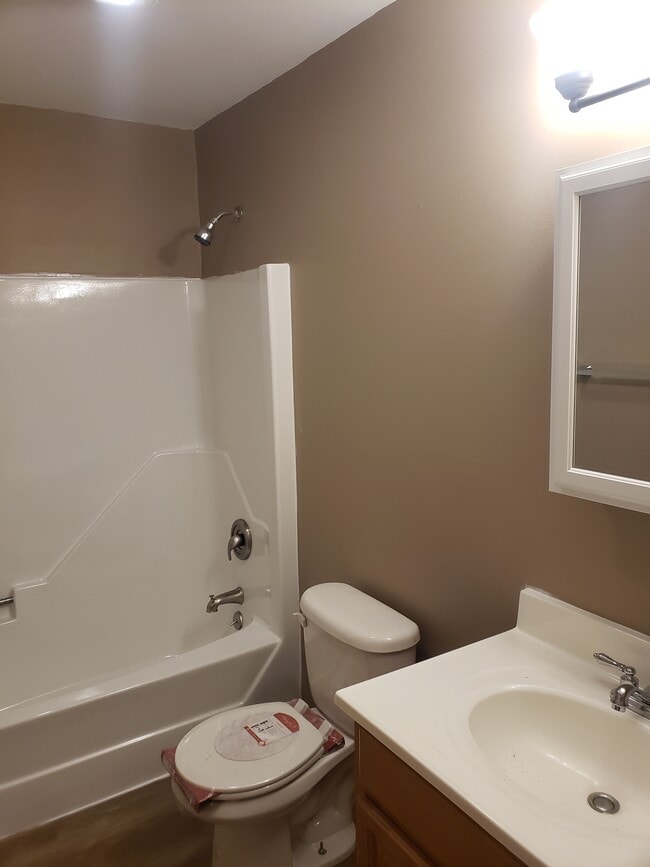 Photo - 27 Doris Drive Unit 27B