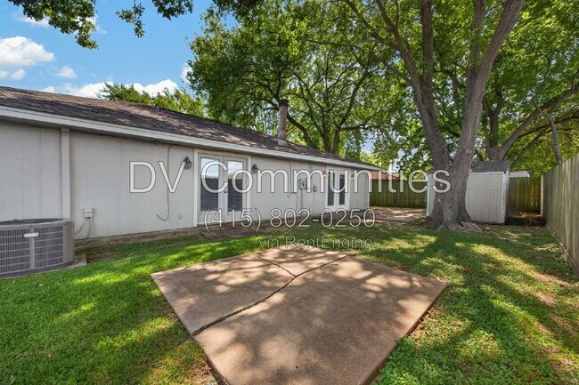 Photo - 9747 Rocky Hollow Rd