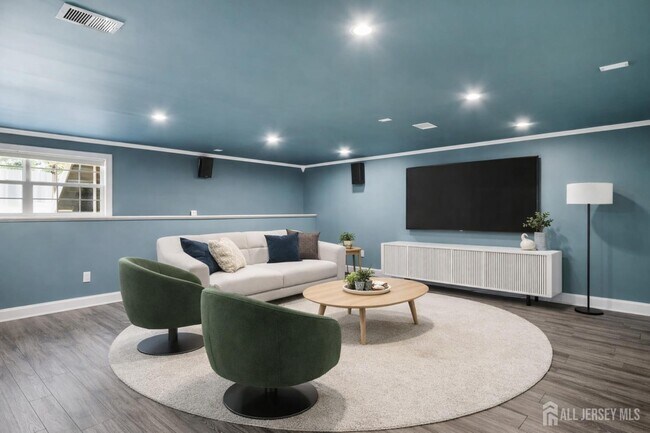 Photo - 206 Shields Ct