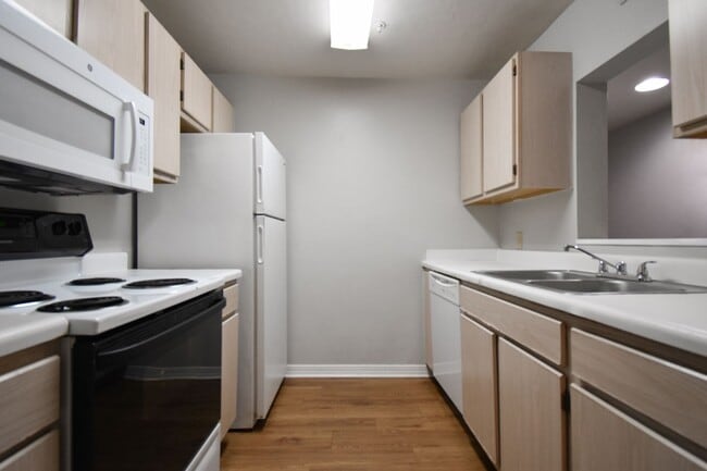 Photo - 2360 SW Archer Rd