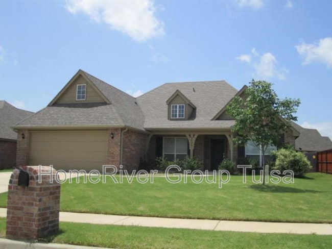 Photo - 3520 West 106th St S Casa
