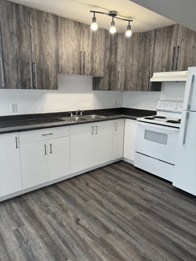 Photo - 1478-3001478 Milburn Ave Unit 1478 - B