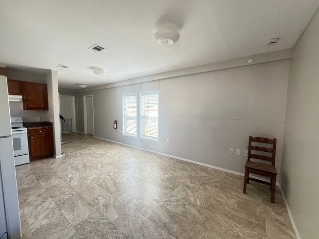 Photo - 2303 Highway 20