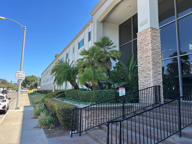 Building Photo - 400 N Acacia Ave Unit C15