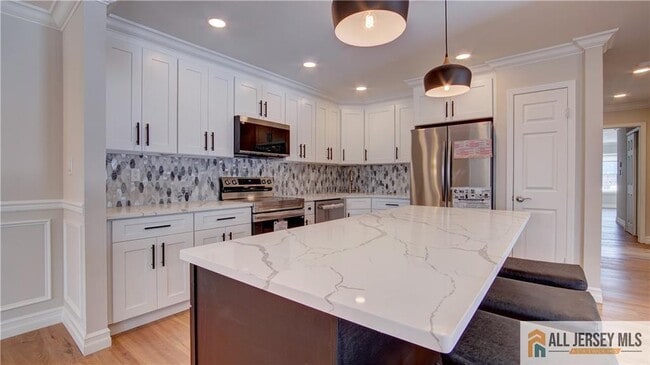 Photo - 16A Alexander Hamilton Ct Unit B