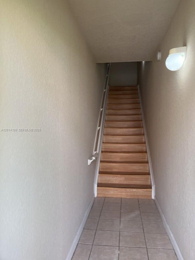 Photo - 1507 Belmont Ln Unit 1507