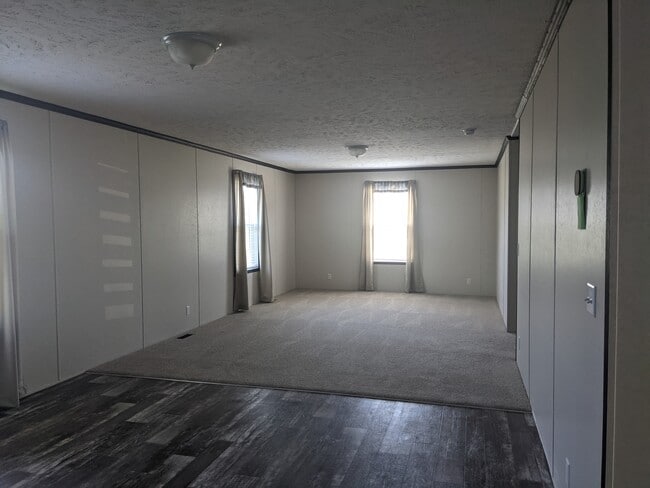 Photo - 215 Borman Ave